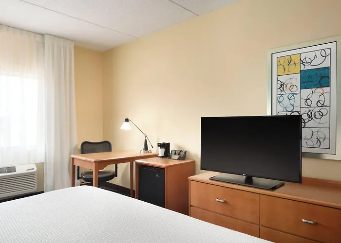 Fairfield & Minneapolis Bloomington/mall Of America 3*
