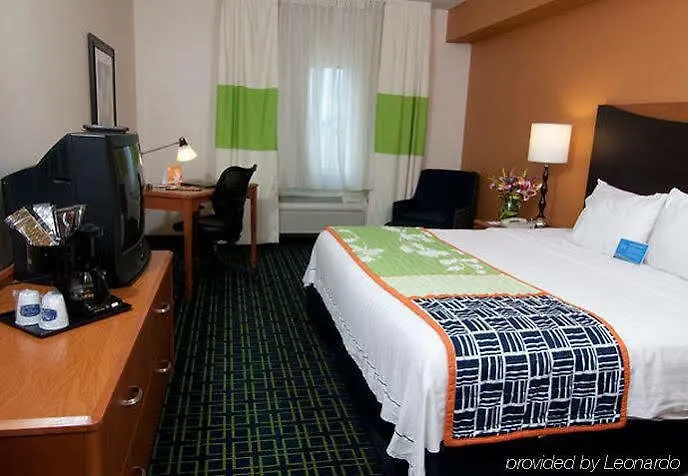 Fairfield & Minneapolis Bloomington/mall Of America Hotel 3*